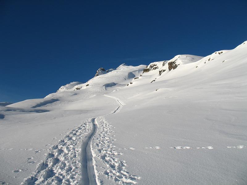 20090110_kilchalphorn_michi 009.jpg - Vorfreude auf die Pulverabfahrt kommt auf